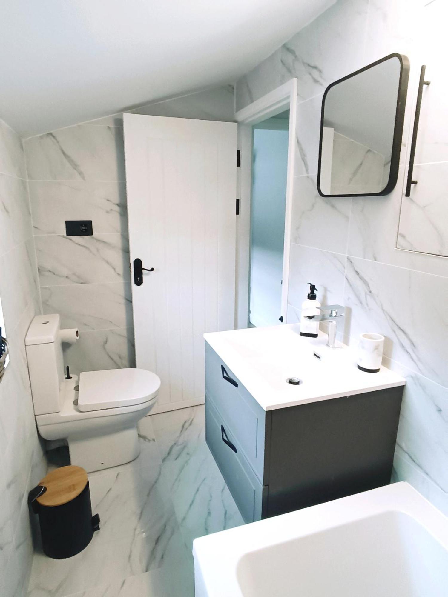 Stansted Airport Cottage Bishop's Stortford Exteriör bild